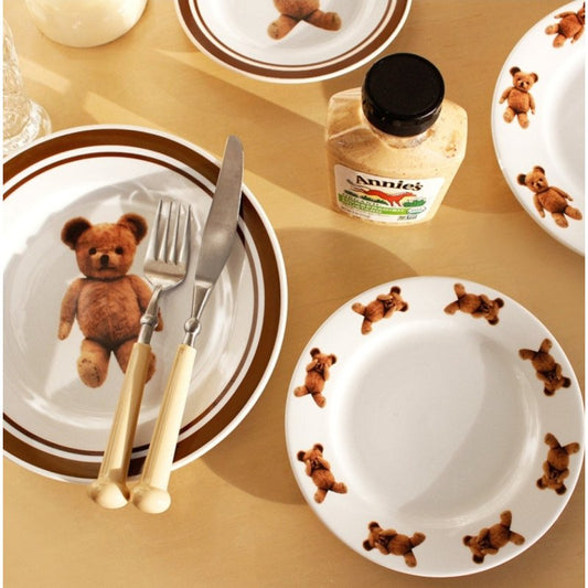 Hug bear plate